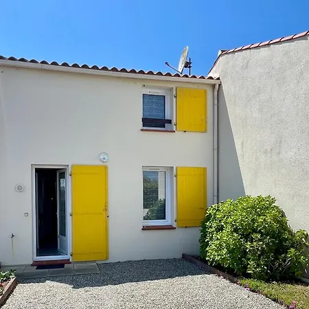 Maison Avec Jardinet, 2 Chambres, Parking, Proche Et Centre - Fr-1-231-334
