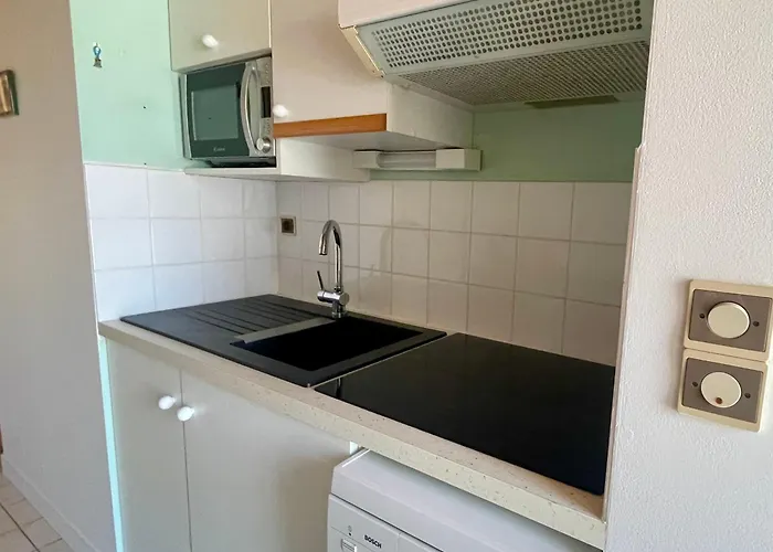 Casa vacanze Maison Avec Jardinet, 2 Chambres, Parking, Proche Et Centre - Fr-1-231-334