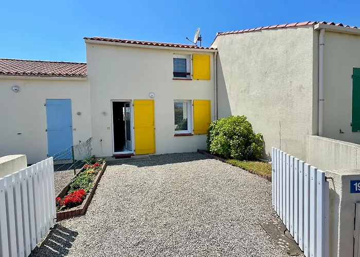 Casa vacanze Maison Avec Jardinet, 2 Chambres, Parking, Proche Et Centre - Fr-1-231-334 *