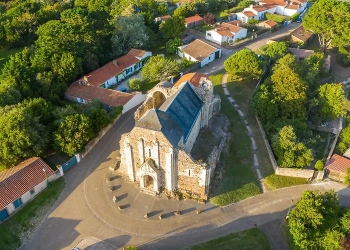 Maison Avec Jardinet, 2 Chambres, Parking, Proche Et Centre - Fr-1-231-334 * Brem-Sur-Mer